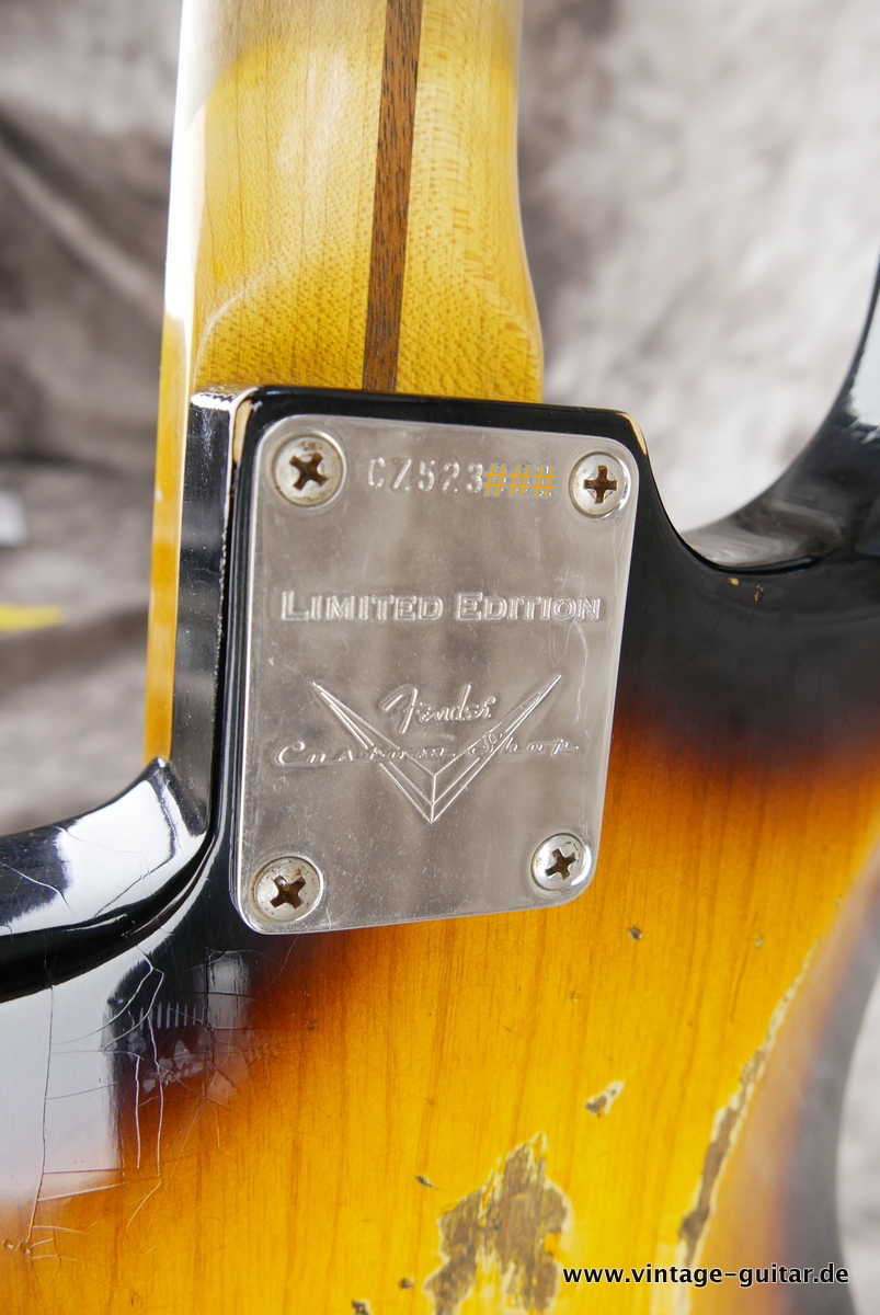 Fender_Stratocaster_Custom_Shop_55 Relic_limited_edition_sunburst_2015-014.JPG